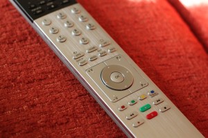 Mit einer Smart-TV-Anwendung können Sie die Inhalte direkt auf Ihrem Fernseher empfangen. (Foto: Pixabay)